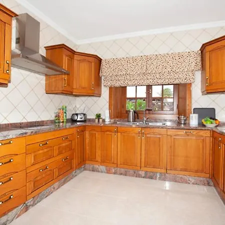 Montana By Lanzarote Leisure * 卡门港